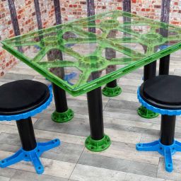 Traction Square Table - Green and Black - Short Stool - Blue and Black